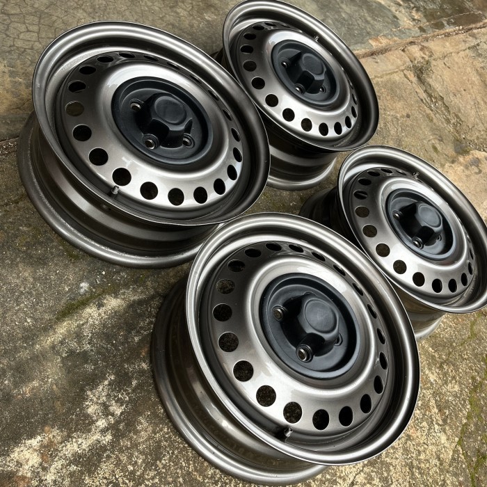 Velg Kaleng R15 4x100 Lebar 5,5
