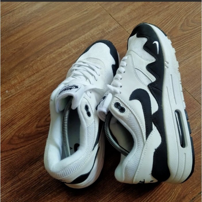 NIKE AIR MAX X PATTA (PUTIH)