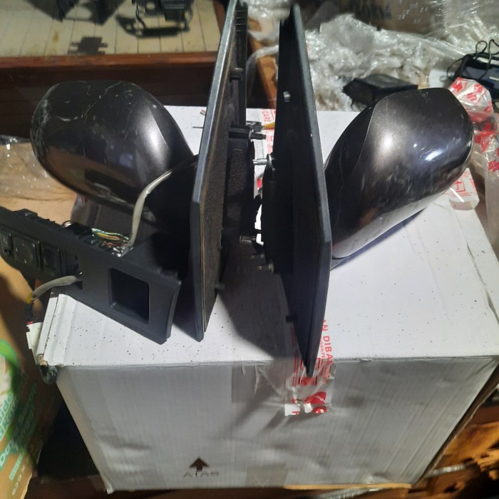 SPION RETRACT NISSAN LIVINA 2008-2013