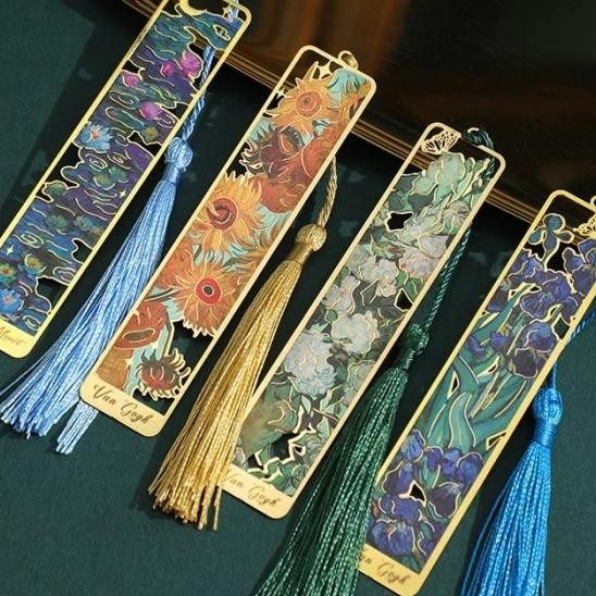 

Bookmark Painting Metal Floral Chinese Style Retro Pembatas Buku Sunflowers