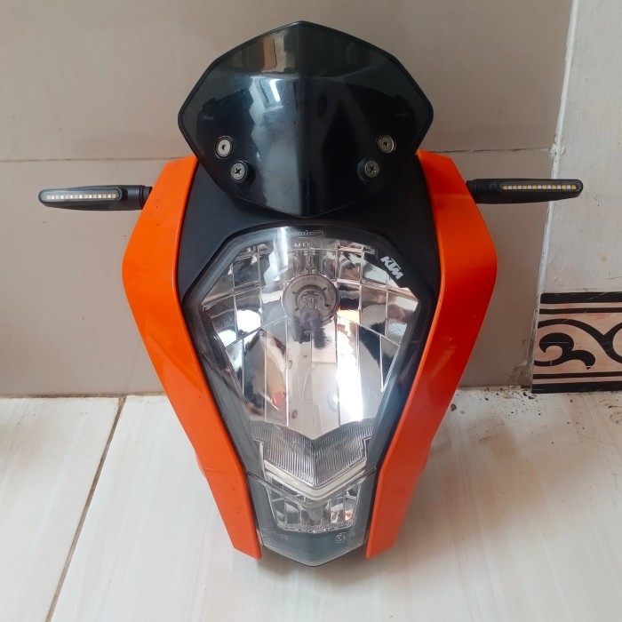 {Bekas} headlamp ktm duke 200 Limited