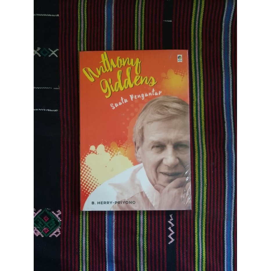 !!!!!!] ANTHONY GIDDENS (SUATU PENGANTAR)