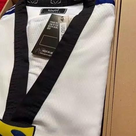 Dobok Taekwondo Pugnator Elite Champions  Ready