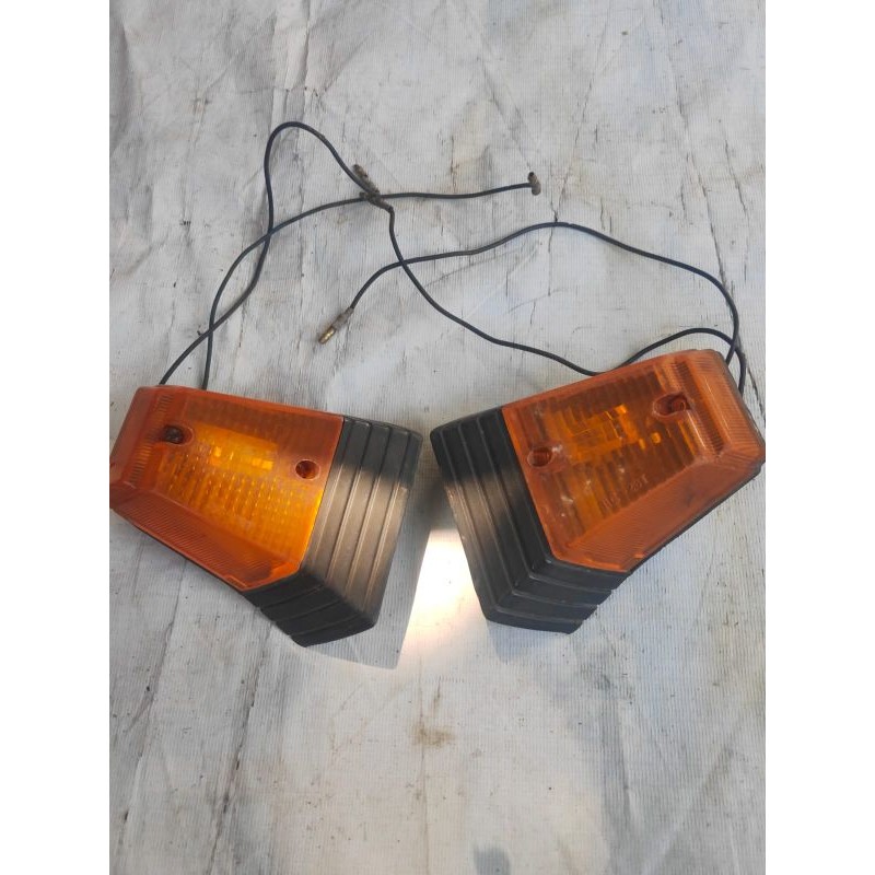 Lampu sen sein lampu reting depan yamaha V80 robot