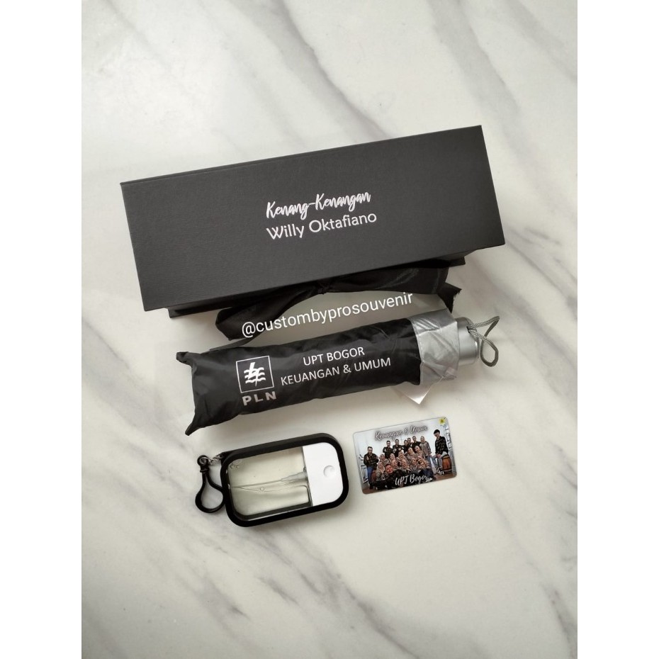 

Hardbox Gift set payung emoney
