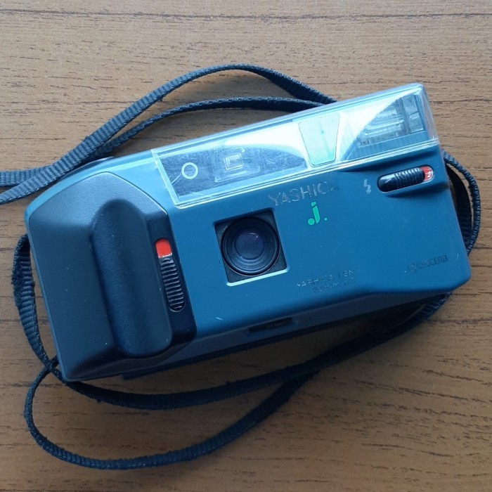 Kamera Film Yashica J Blue