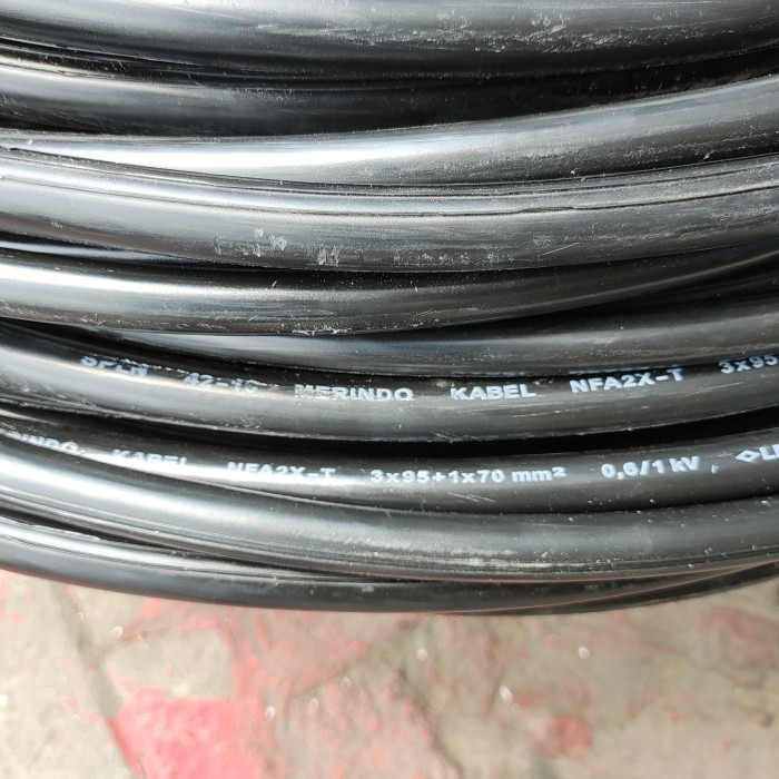 Kabel Twisted 4X95 Mm Potongan Meteran