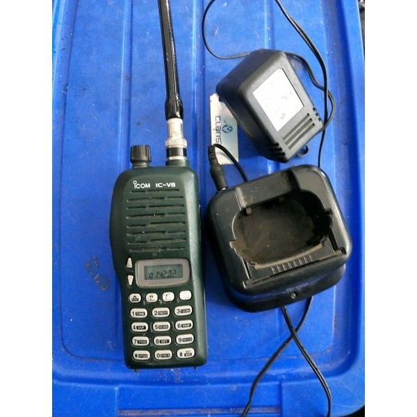 TERBARU VHF RADIO ICOM V8 POWER FULL 5 WATT - BEKAS MULUS