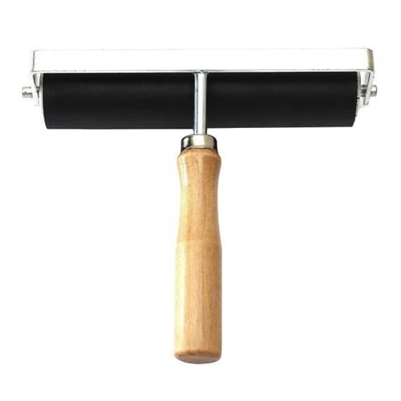 

Rubber Roller 15cm (Wood Handle)