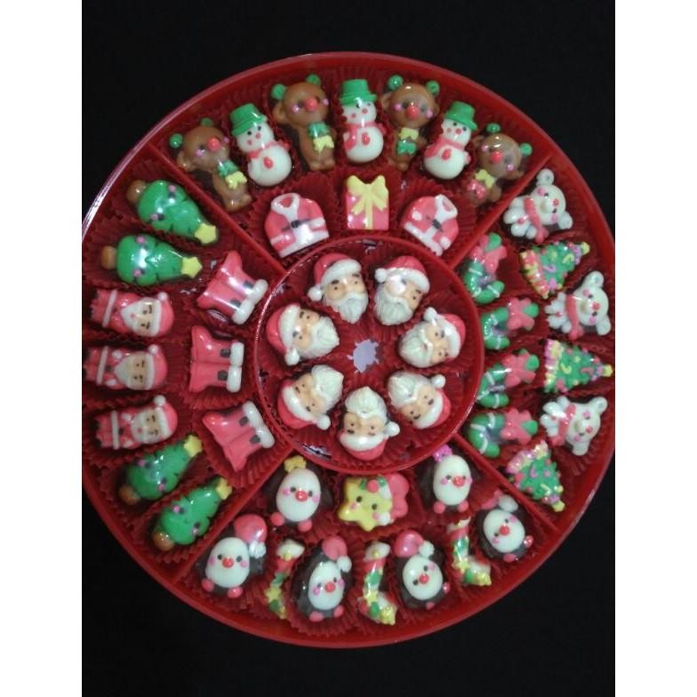 

Coklat Tema Natal Toples Merah Besar