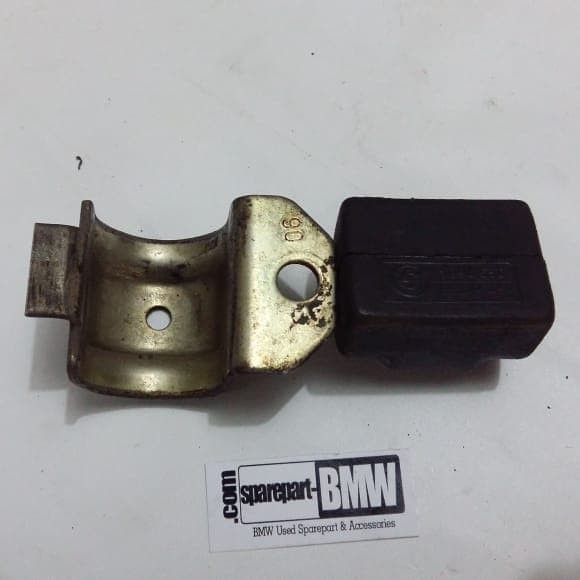 karet stabilizer belakang BMW E46 318i 323i 325i thn 99-04