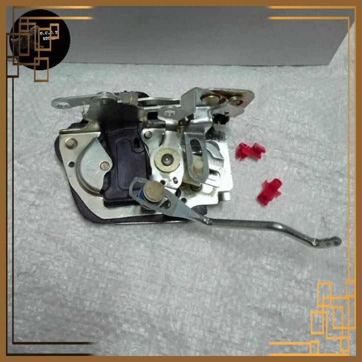 [OC55] DOOR LOCK ASSY MIDDLE TOYOTA KIJANG 5K 1993 ROVER