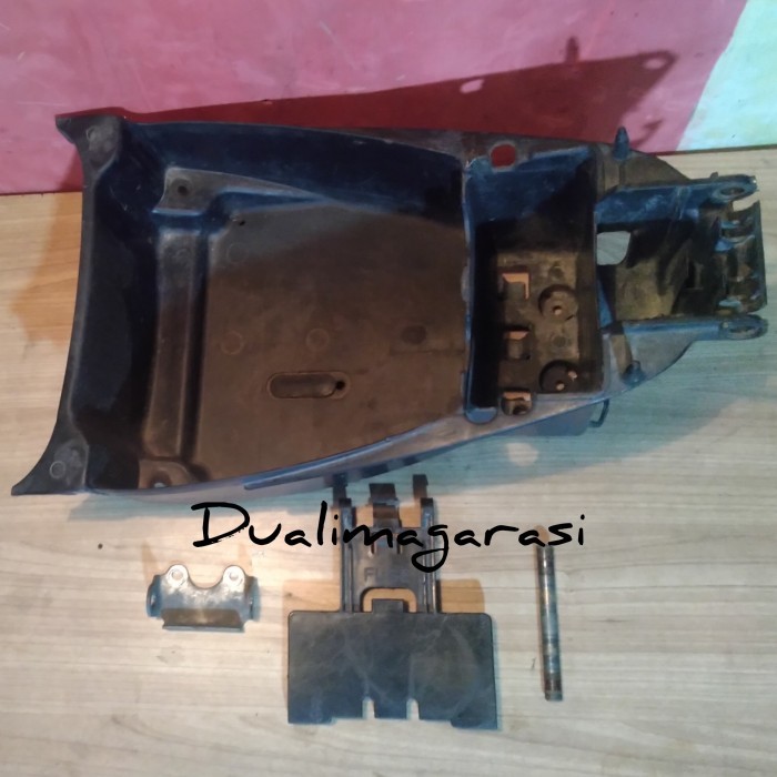 Bok aki/dudukan jok mio sporty smile RESTOCK