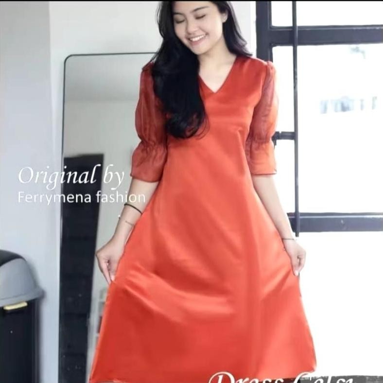 WTYU Dress Satin Bridal Premium Dress Pesta Natal Tahun Baru Dress JUMBO LD 130