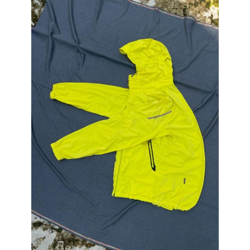 Jaket Outdoor Montbell Gorpcore Bekas