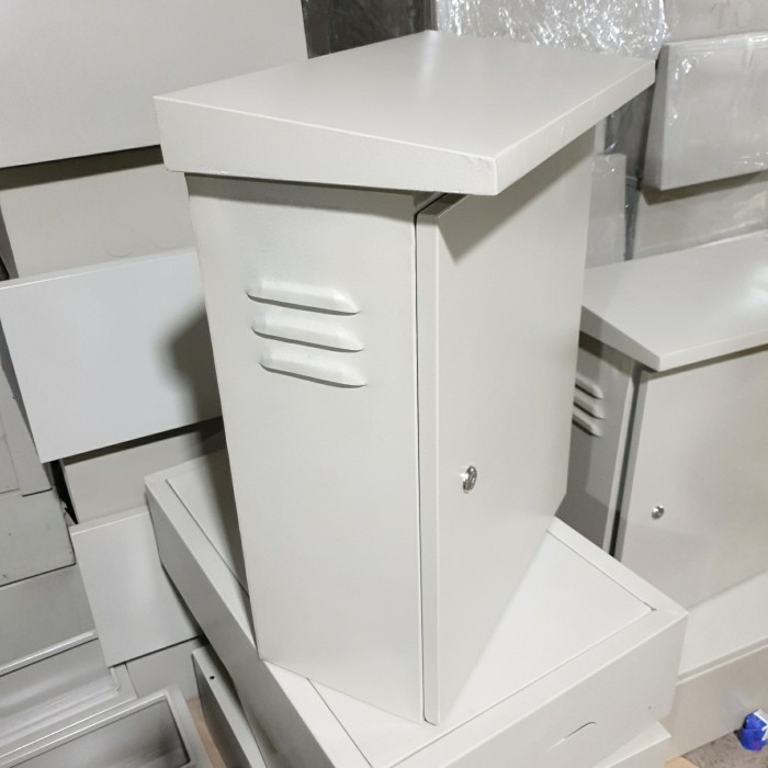 Terlaris Box Panel Outdoor Topi Ventilasi 50X40 50X40X20 40X50 40X50X20