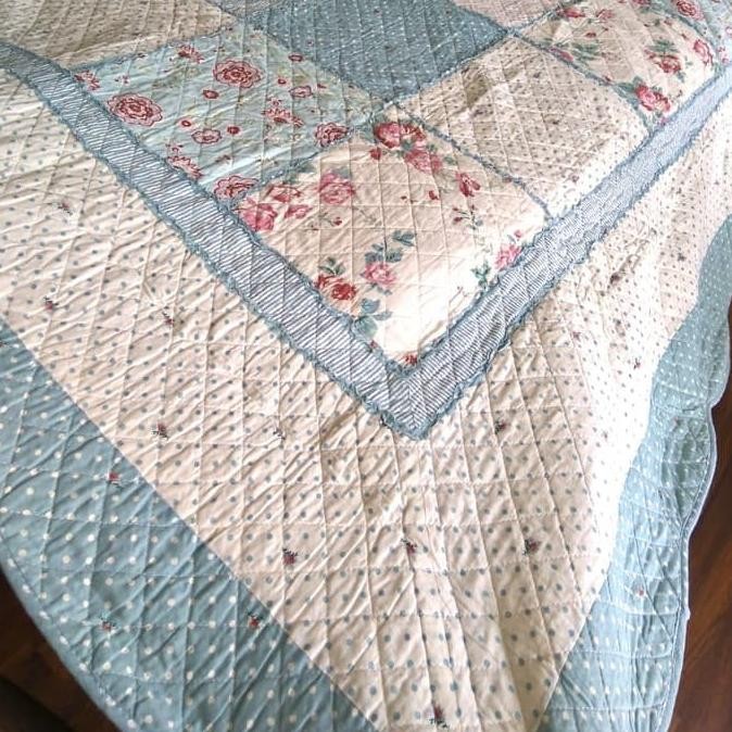 230x250 Bed Cover Set 3 in 1 Shabby Patchwork Quilt Bunga Mawar Perca