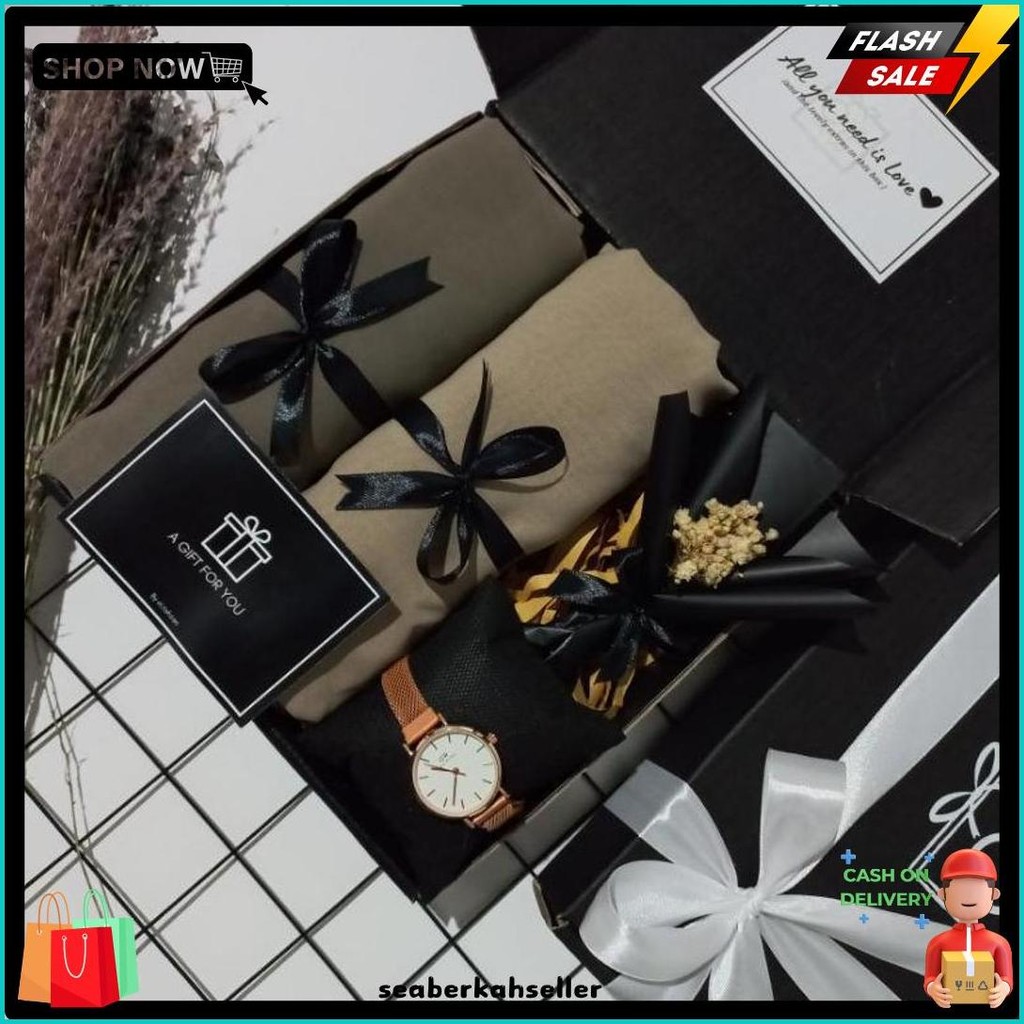

Hampers Cewek Hampers Hijab Segiempat Gift Box Cewek Kado Ulang Tahun Hadiah Wisuda (Order Sebelum Ketinggalan)