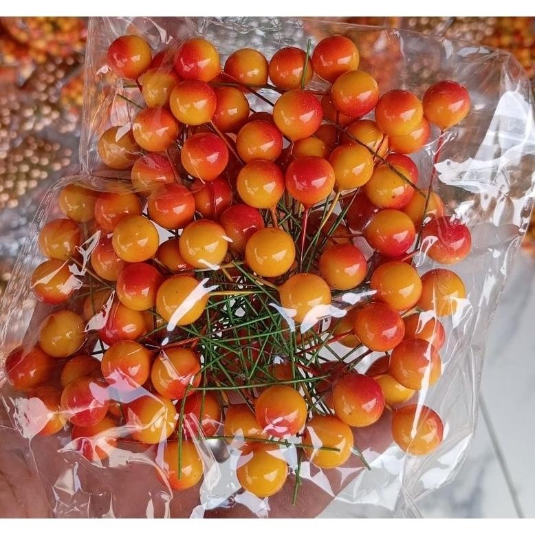 

100 PCS Cherry Natal Christmas Biji Ceri Berries Hiasan Pohon Natal / Cake Topper Hiasan Kue Bola Emas Silver Merah Cherry