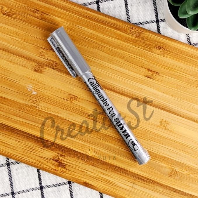 

Artline Spidol Drawing Pen Calligraphy Emas Perak Silver Gold