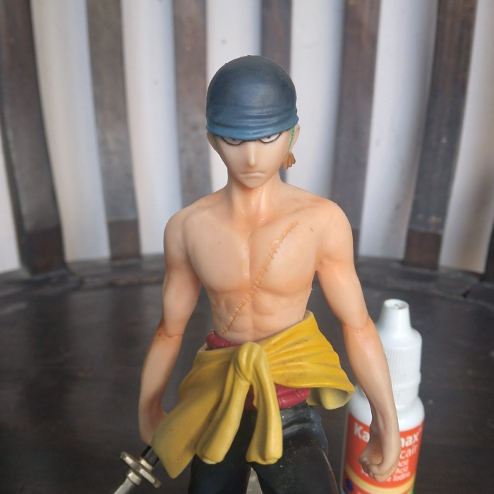 [565] BANDAI STYLING ONE PIECE RORONOA ZORO LOOSE ORIGINAL