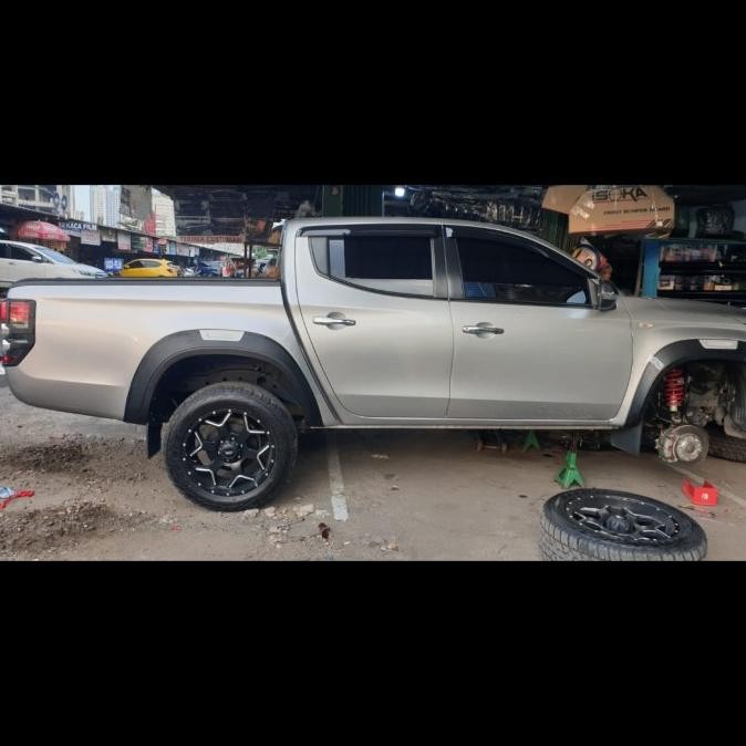 Over Fender Mobil New Triton 2020-2022