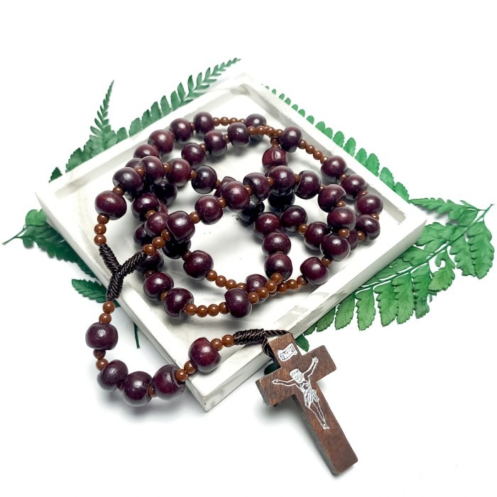 Azzatun - Kalung Rosario Katolik Kayu Coklat Tua / Kayu Salib / Tali Nilon