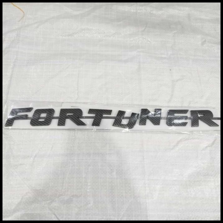 BEST DEAL EMBLEM KAP MESIN MOBIL FORTUNER CARBON