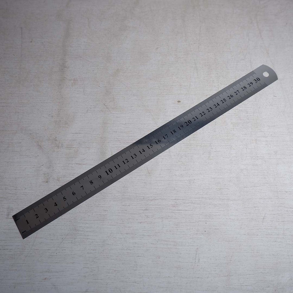 

Penggaris 30 cm Murah Stainless Steel (Besi)