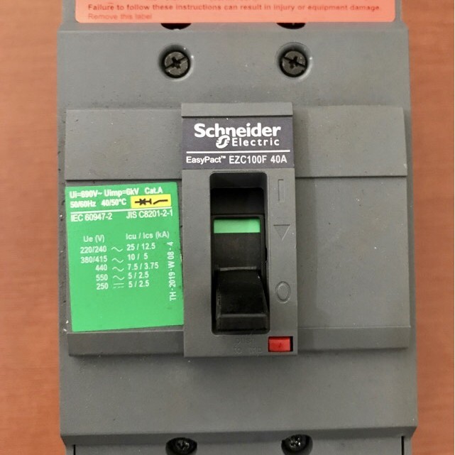 Schneider Nfb Ezc100F3040