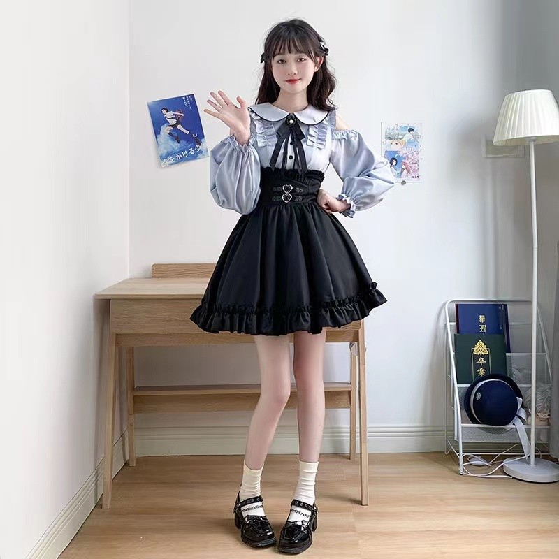 Gaun Lolita Jepang Bahu Terbuka Lucu Manis Kerah Boneka Kemeja Pita Berenda Rok Pendek Dua Set Gaya 