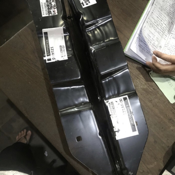 Original Bracket Dudukan Bemper Bumper Depan Toyota Dyna Hino Dutro 130 Ht Pangkon Breket