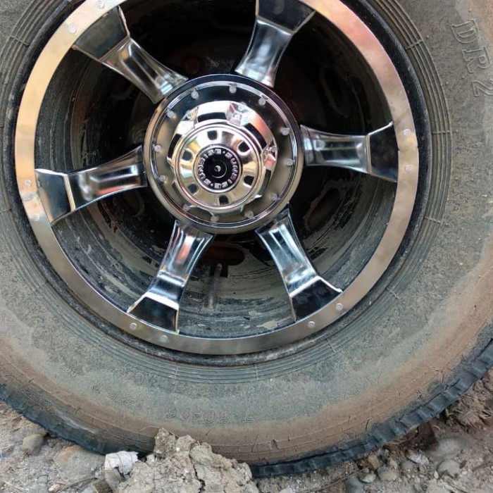 Weldop Truk/Bus Ring 16 Belakang Model Spider Chrome (2Pcs)