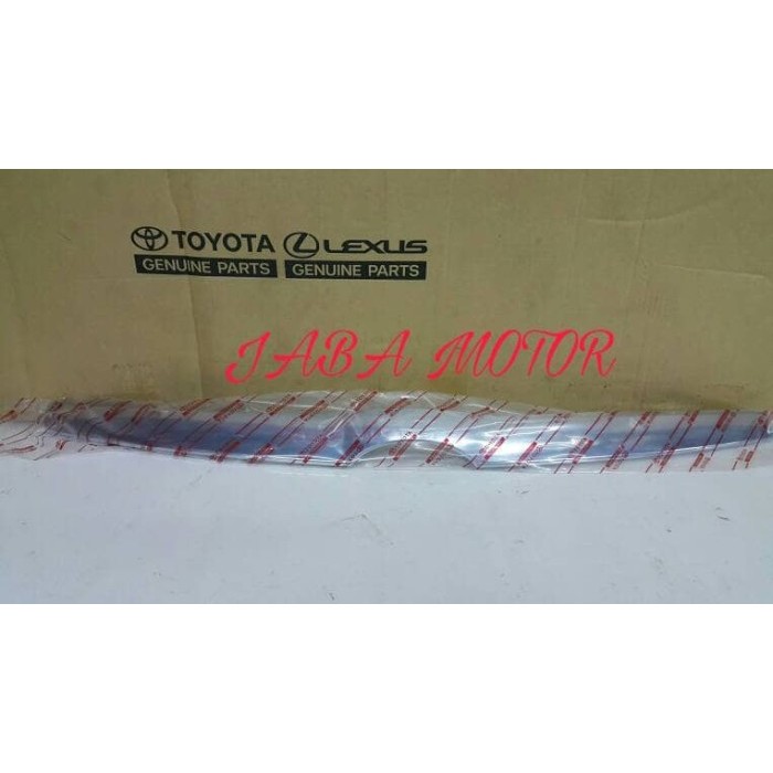 Hood Moulding-Lis Kap Motor Innova 2009-2011 Original