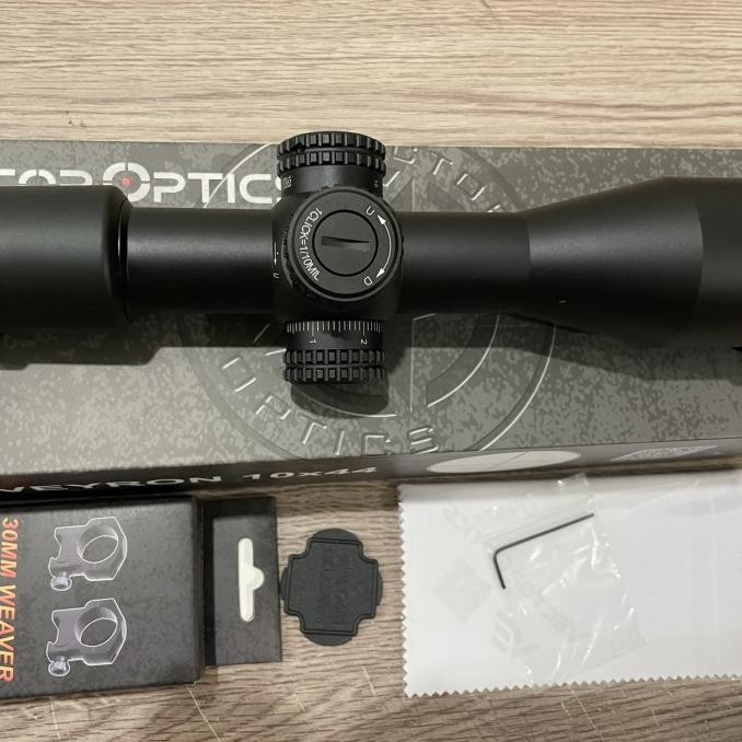 Sale Vector Optics Vector Veyron 10X44 Sfp