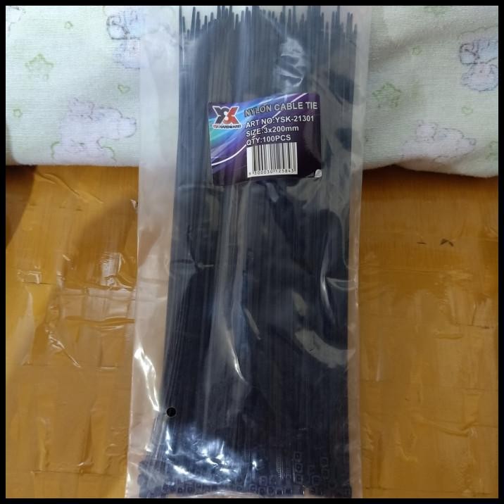 

DISKON TALI TIS/KABEL TIS/CABLE TIS HITAM 20CM (3 X 200MM) ISI 100 PCS