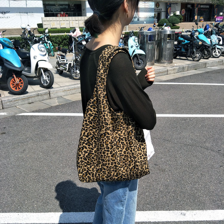 Tas Rompi Wanita Motif Macan Tutul, Tas Kain Motif Macan Tutul Modis
