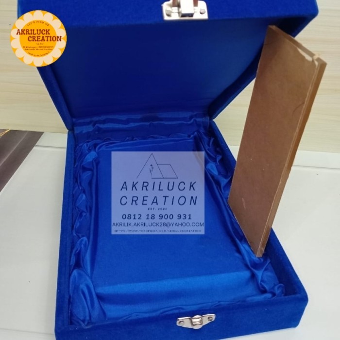 

Link Khusus Custom Box Bludru