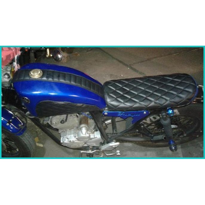 Jok set Honda CB custom 11OKTZ4 onderdil