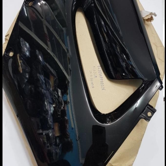 Cover Tengah Cowl Middle Cbr 150 Old Kanan R Original Thailand