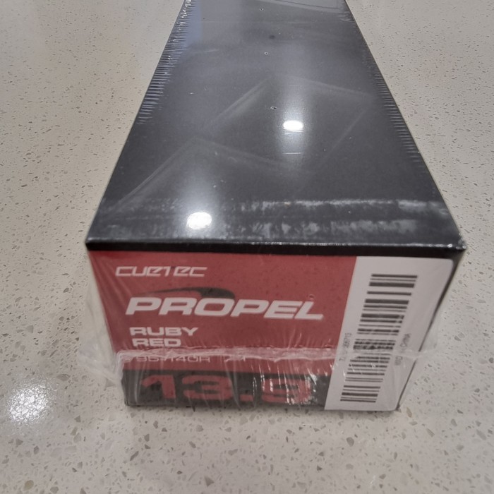 CUETEC PROPEL RED JUMP CUE BRAND NEW