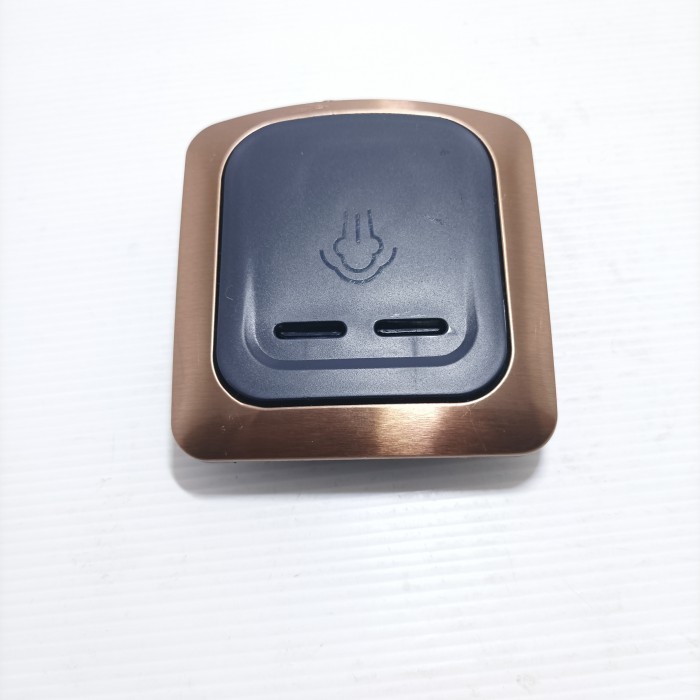 TONGOLAN UAP AIR YONGMA MAGIC COM DIGITAL YONG MA SMC7047 ORI