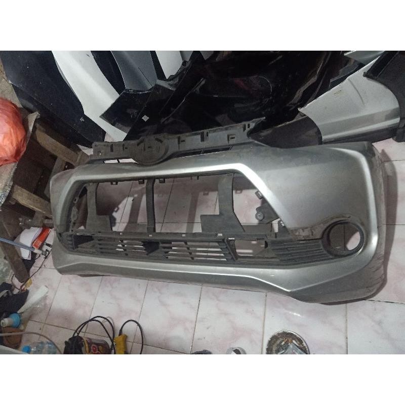 Bemper/Bumper Avanza Veloz 2016 Original Second