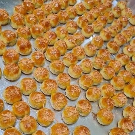 

CR - Nastar Keju || Reguler 500gram || Kue Lebaran || Natal || Implek TERLARIS