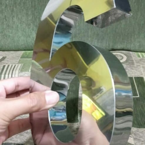 Stainless steel Huruf Timbul 3D Tulisan Nama 20 cm