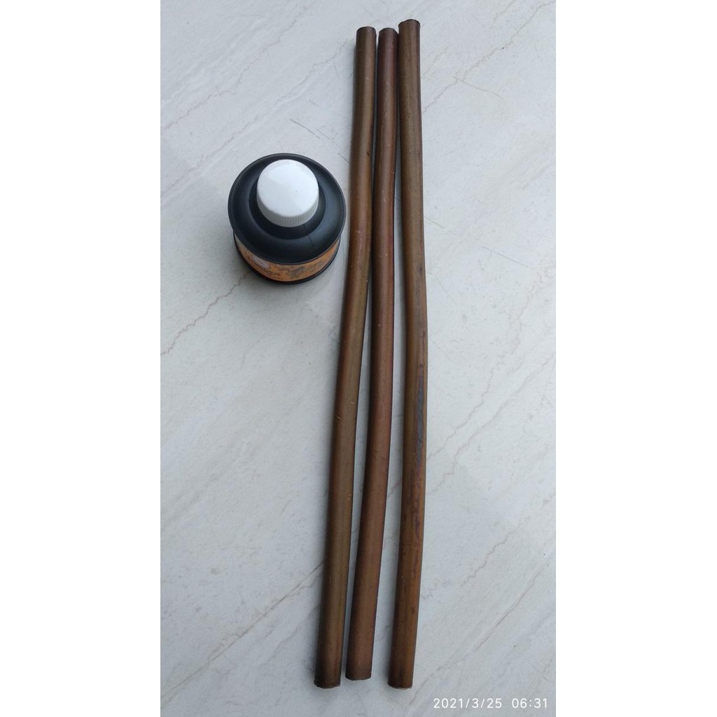 

Barang Terbaru ! PENA KALIGRAFI PAKU ANDAM HANDAM KAYU RESAM DAN TINTA YAMURA TERLARIS