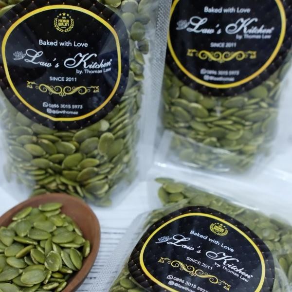 

Kuaci Labu Warna Hijau . Pumpkin Seeds 1 Kg Kualitas Terbaik