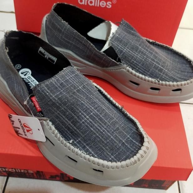 Sepatu Slip On Karet Pria Ardiles Kenwood Karung Abu