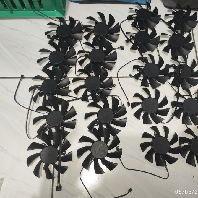 TERLARIS - Fan Vga 75mm / 85mm 4pin universal EVGA Gtx RX ORIGINAL Taiwan