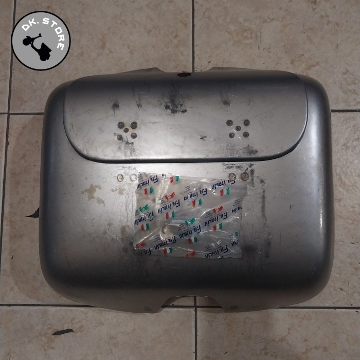 VESPA SEAT BOX LACI DEPAN IMPORT VBB GS RALLY BAGOL VNB